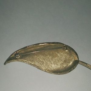 Brooch antique Trifari 1960